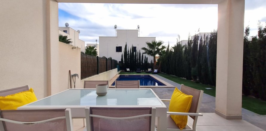 Villa Cala Pi, Mallorca, España 3 dormitorios, 161 m2 No. 112031