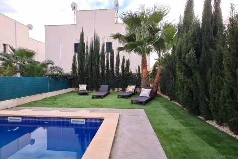 Villa en alquiler Cala Pi, Mallorca, España 3 dormitorios, 161 m2 No. 112031 - foto 2