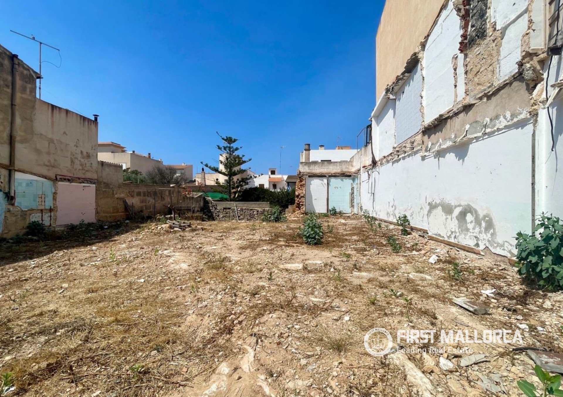 Land plot in Colonia De Sant Jordi, Mallorca, Spain 394 sq.m. No. 179417
