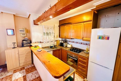 Villa till salu i Alicante, Spanien 2 sovrum, 75 kvm. Nr. 179420 - foto 10
