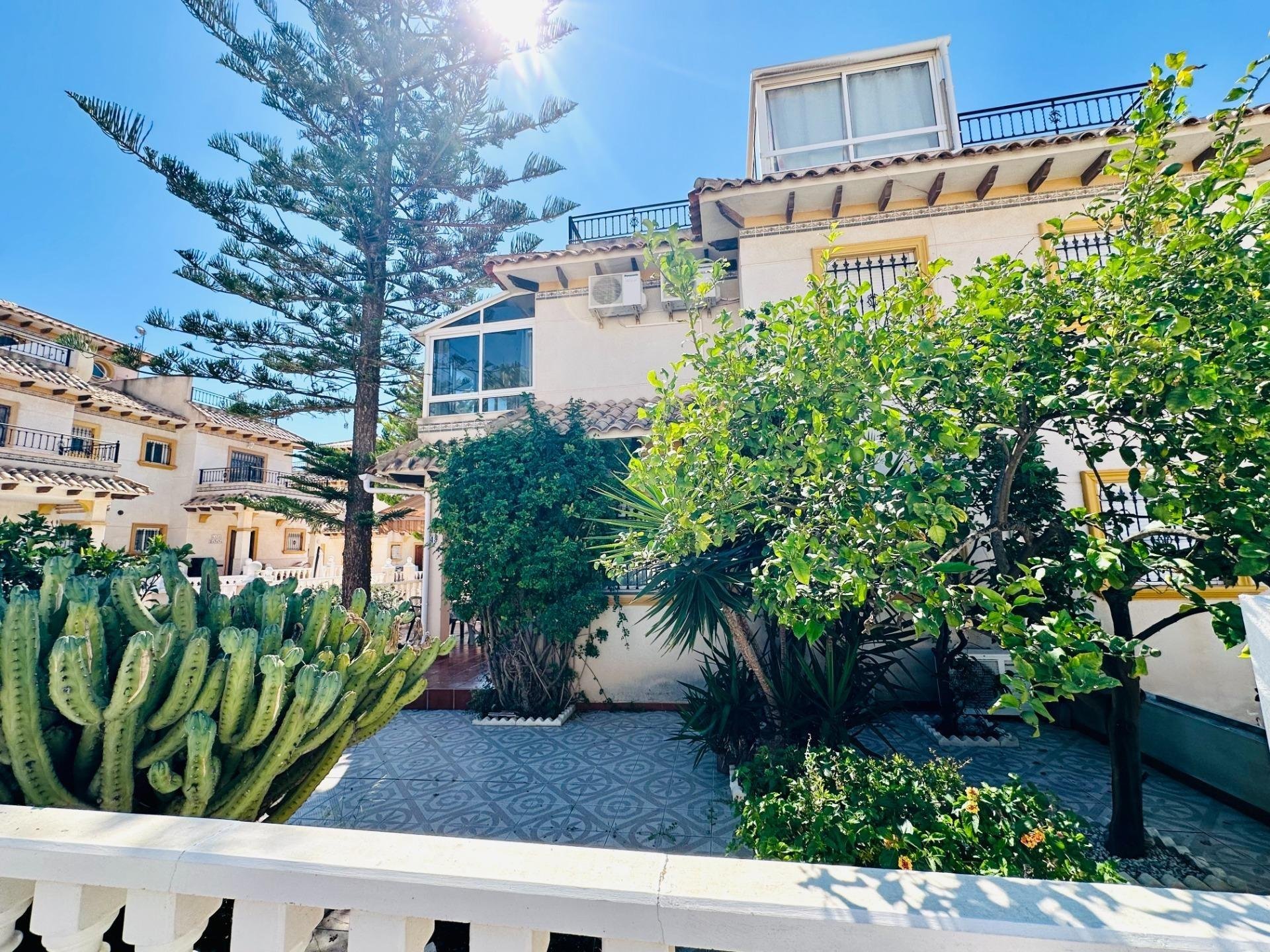 Villa in Alicante, Spain 2 bedrooms, 75 sq.m. No. 179420