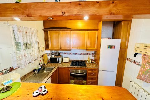Villa till salu i Alicante, Spanien 2 sovrum, 75 kvm. Nr. 179420 - foto 9