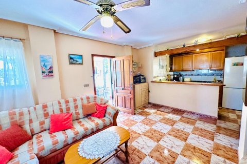 Villa till salu i Alicante, Spanien 2 sovrum, 75 kvm. Nr. 179420 - foto 8