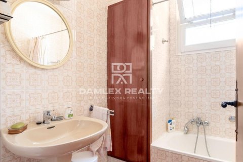 Huvila myytävänä Sant Feliu de Guixols, Girona, Espanja, 5 makuuhuonetta, 1245 m2 No. 177060 - kuva 25