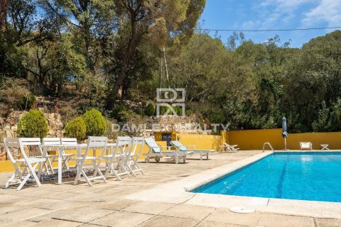 Huvila myytävänä Sant Feliu de Guixols, Girona, Espanja, 5 makuuhuonetta, 1245 m2 No. 177060 - kuva 11
