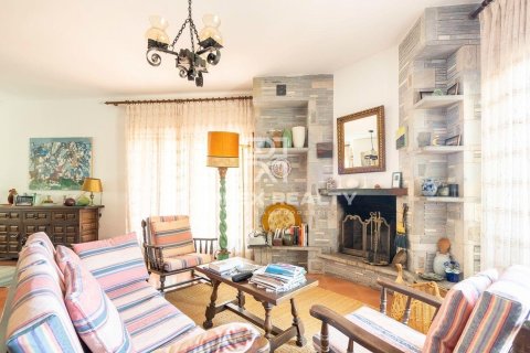 Huvila myytävänä Sant Feliu de Guixols, Girona, Espanja, 5 makuuhuonetta, 1245 m2 No. 177060 - kuva 15