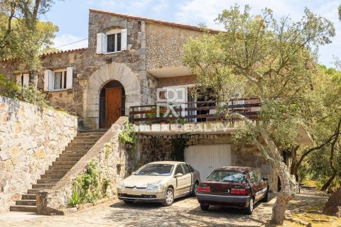 Huvila myytävänä Sant Feliu de Guixols, Girona, Espanja, 5 makuuhuonetta, 1245 m2 No. 177060 - kuva 12