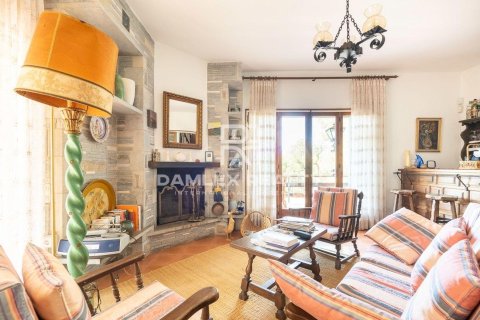 Huvila myytävänä Sant Feliu de Guixols, Girona, Espanja, 5 makuuhuonetta, 1245 m2 No. 177060 - kuva 16