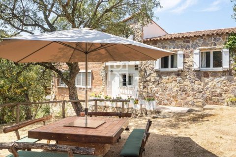 Huvila myytävänä Sant Feliu de Guixols, Girona, Espanja, 5 makuuhuonetta, 1245 m2 No. 177060 - kuva 7