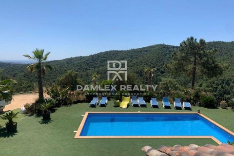 Villa for sale in Lloret de Mar, Girona, Spain 4 bedrooms, 108 sq.m. No. 177160 - photo 5