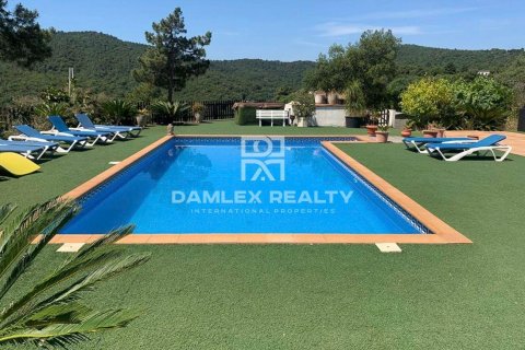 Villa for sale in Lloret de Mar, Girona, Spain 4 bedrooms, 108 sq.m. No. 177160 - photo 4