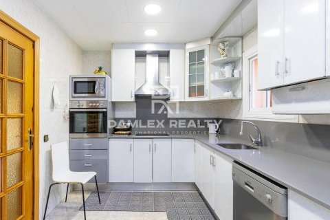 House à vendre à Lloret de Mar, Girona, Espagne, 3 chambres, 251 m2 No. 177166 - photo 8