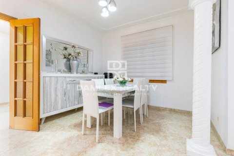 House à vendre à Lloret de Mar, Girona, Espagne, 3 chambres, 251 m2 No. 177166 - photo 6