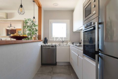 Villa for sale in L'Escala, Girona, Spain 5 bedrooms, 288 sq.m. No. 177164 - photo 10