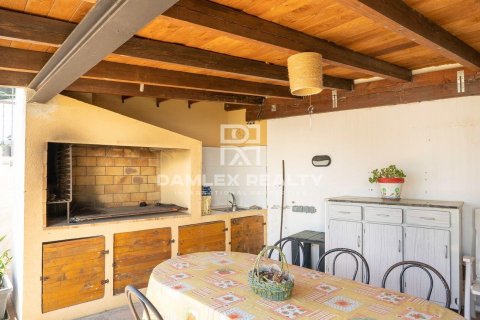 Villa for sale in L'Escala, Girona, Spain 5 bedrooms, 288 sq.m. No. 177164 - photo 30