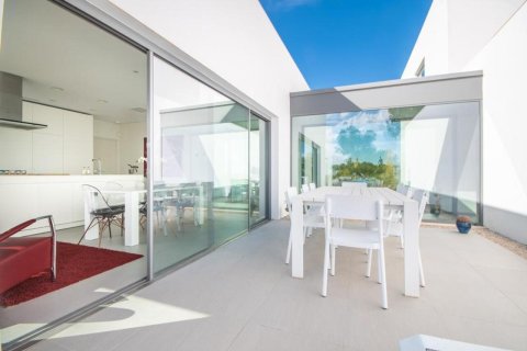 Villa for sale in Alicante, Spain 4 bedrooms, 285 sq.m. No. 152196 - photo 9