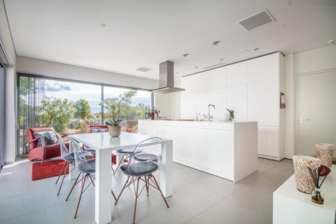 Villa for sale in Alicante, Spain 4 bedrooms, 285 sq.m. No. 152196 - photo 3