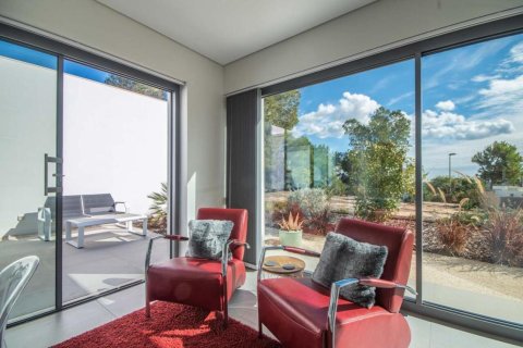 Villa for sale in Alicante, Spain 4 bedrooms, 285 sq.m. No. 152196 - photo 8