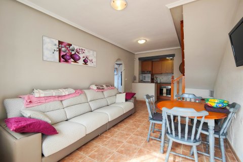 Townhouse for sale in Alicante, Spain 3 bedrooms, 77 sq.m. No. 152198 - photo 11