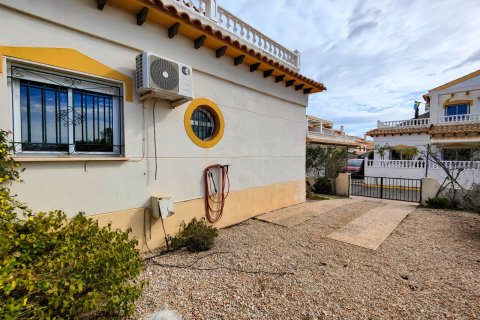 Townhouse for sale in Alicante, Spain 3 bedrooms, 77 sq.m. No. 152198 - photo 4