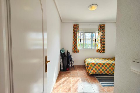 Townhouse for sale in Alicante, Spain 3 bedrooms, 77 sq.m. No. 152198 - photo 20