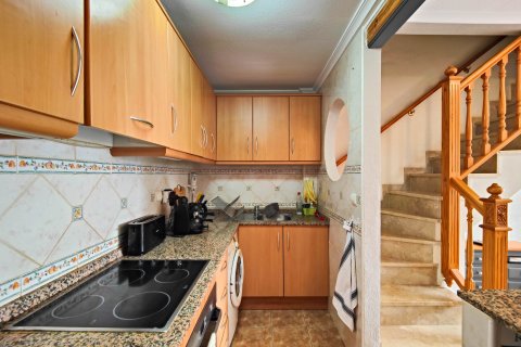 Townhouse for sale in Alicante, Spain 3 bedrooms, 77 sq.m. No. 152198 - photo 16