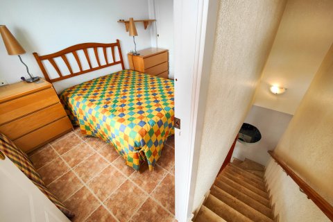 Townhouse for sale in Alicante, Spain 3 bedrooms, 77 sq.m. No. 152198 - photo 27