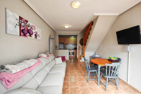 Townhouse for sale in Alicante, Spain 3 bedrooms, 77 sq.m. No. 152198 - photo 12