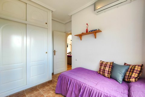 Townhouse for sale in Alicante, Spain 3 bedrooms, 77 sq.m. No. 152198 - photo 26