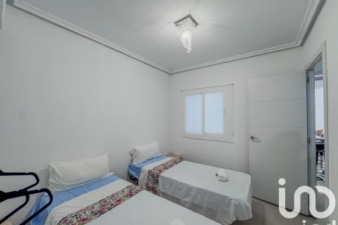 Lägenhet till salu i Alicante, Spanien 4 sovrum, 120 kvm. Nr. 153170 - foto 15