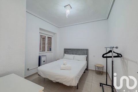 Lägenhet till salu i Alicante, Spanien 4 sovrum, 120 kvm. Nr. 153170 - foto 22