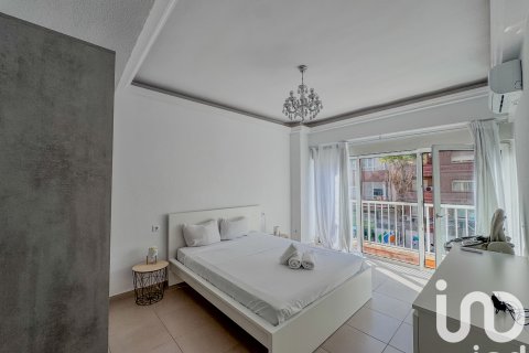 Lägenhet till salu i Alicante, Spanien 4 sovrum, 120 kvm. Nr. 153170 - foto 17