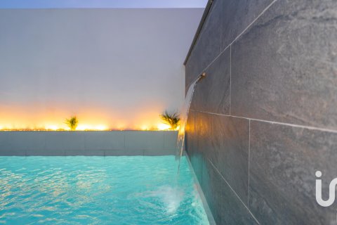 House for sale in Malaga, Spain 2 bedrooms, 174 sq.m. No. 153171 - photo 2