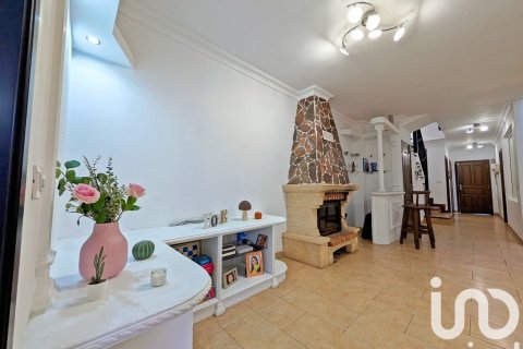 Продажа таухауса в Сан-Кристобаль-де-Ла-Лагуна, Тенерифе, Испания 4 спальни, 259м2 №153167 - фото 9