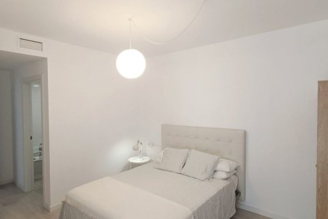 Продажа квартиры в Л'Аметлья-де-Мар, Таррагона, Испания 2 спальни, 84м2 №152908 - фото 16