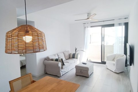 Продажа квартиры в Л'Аметлья-де-Мар, Таррагона, Испания 2 спальни, 84м2 №152908 - фото 3