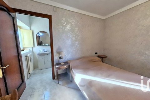 Продажа виллы в Лерида, Испания 6 спален, 505м2 №185569 - фото 28