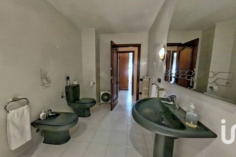 Продажа виллы в Лерида, Испания 6 спален, 505м2 №185569 - фото 20