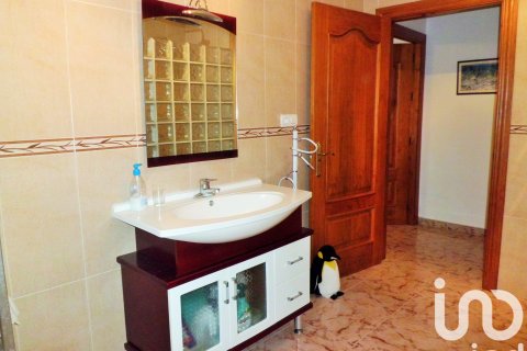 Casa in vendita a Guadix, Granada, Spagna 5 camere da letto, 225 mq. N° 185667 - foto 9