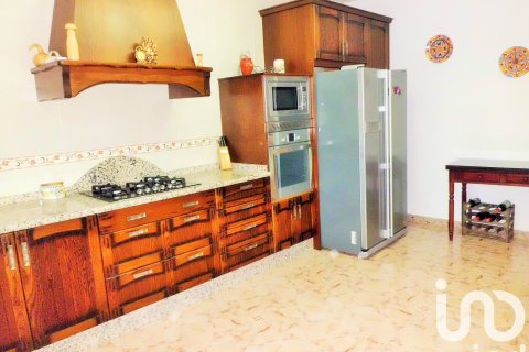Casa in vendita a Guadix, Granada, Spagna 5 camere da letto, 225 mq. N° 185667 - foto 5