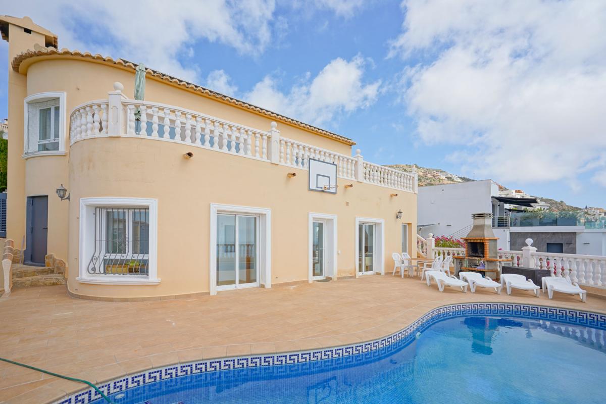 Villa in Benitachell, Alicante, Spain 3 bedrooms, 165 sq.m. No. 102252