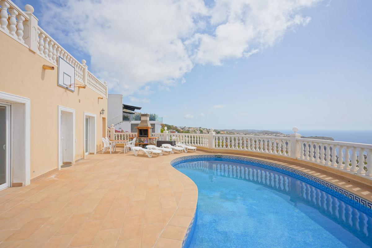 Villa in Benitachell, Alicante, Spain 3 bedrooms, 165 sq.m. No. 102252