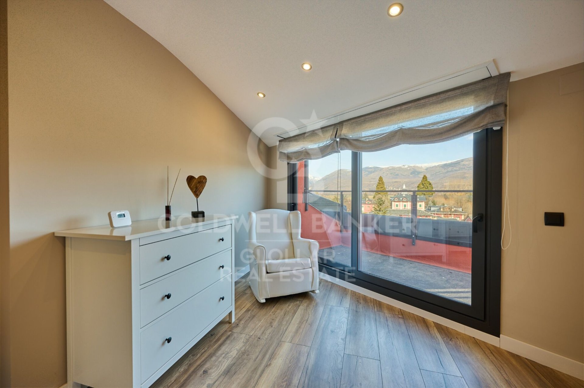 Apartamento en Gerona, España 5 dormitorios, 180 m2 No. 179168