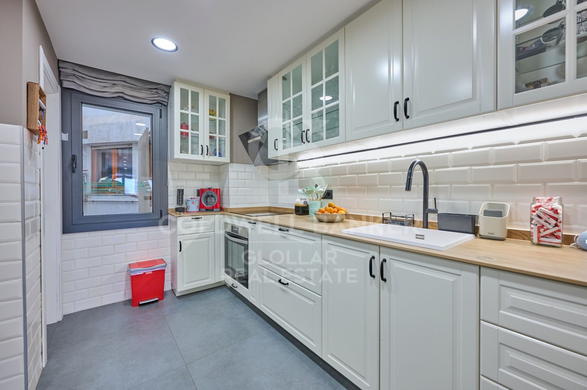 Apartamento en Gerona, España 5 dormitorios, 180 m2 No. 179168