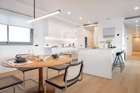 Apartment à vendre à Barcelona, Espagne, 4 chambres, 185 m2 No. 179167 - photo 2