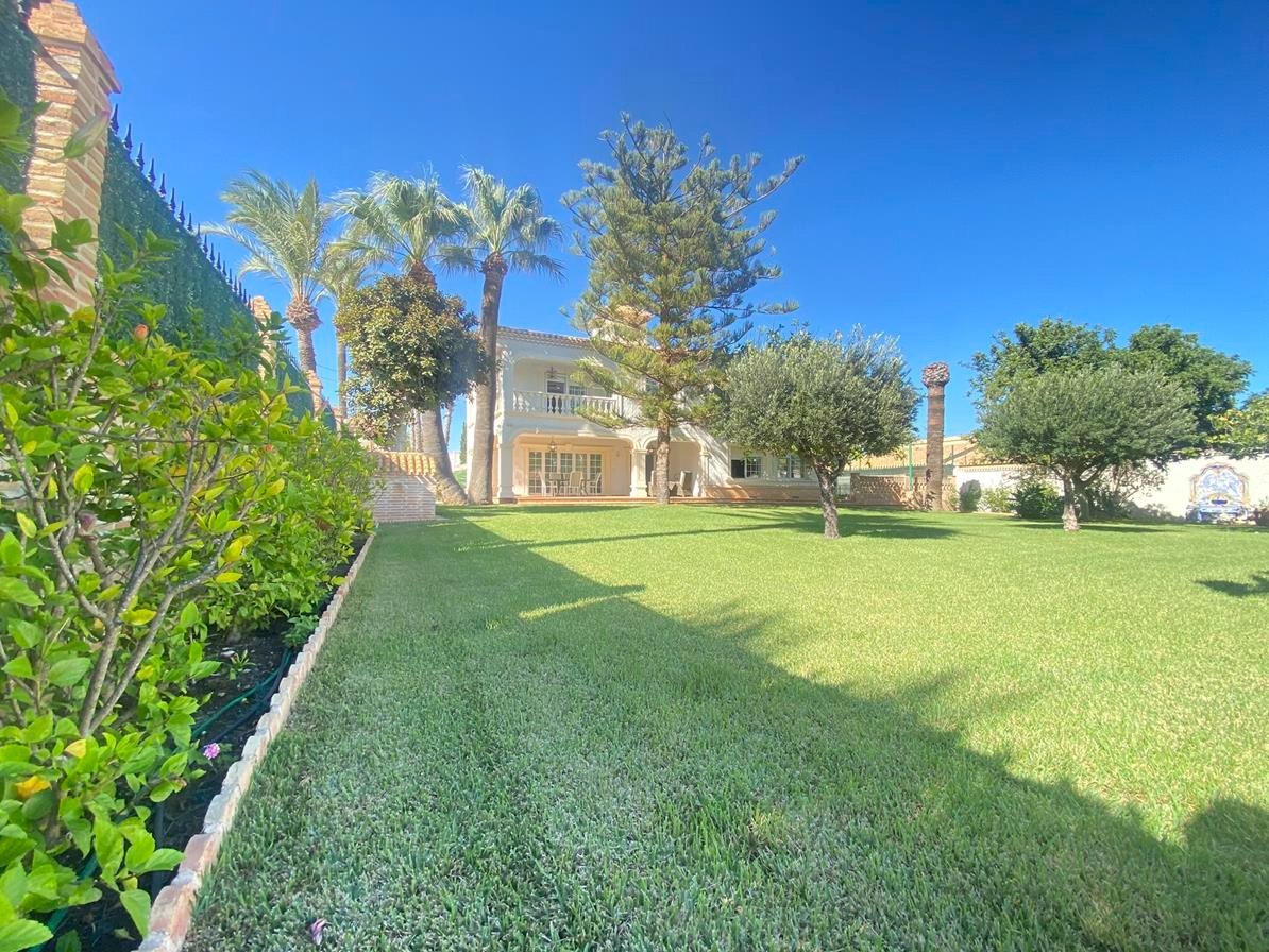 Huvila Cabo Roig, Alicante, Espanja 8 makuuhuonetta, 350 m2 No. 161735
