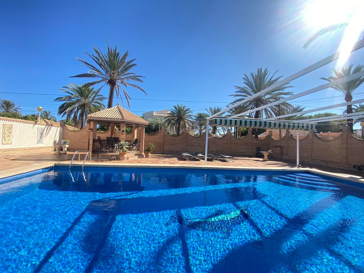 Huvila Cabo Roig, Alicante, Espanja 8 makuuhuonetta, 350 m2 No. 161735