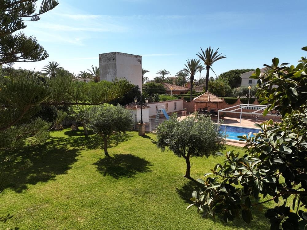 Huvila Cabo Roig, Alicante, Espanja 8 makuuhuonetta, 350 m2 No. 161735