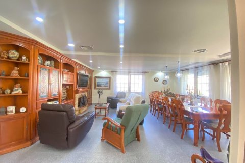 Villa en venta en Cabo Roig, Alicante, España 8 dormitorios, 350 m2 No. 161735 - foto 28