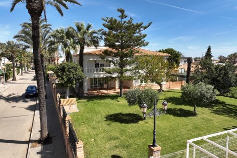 Villa en venta en Cabo Roig, Alicante, España 8 dormitorios, 350 m2 No. 161735 - foto 15